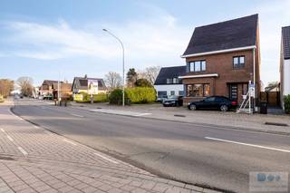 Op een centrale locatie te Grobbendonk bevindt zich deze charmante woning met 3 ruime slaapkamers en gezellige tuin!De woning geniet een uitstekende...
