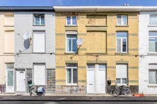 Deze woning bevindt zich in een eenrichtingsstraat op vijf minuten fietsen van het centrum van Gent vlakbij invalswegen en lokale...