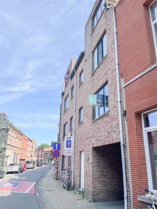 Apartment located in the city center (second floor, elevator) consisting of an entrance hall, large bright living room with open kitchen equipped...