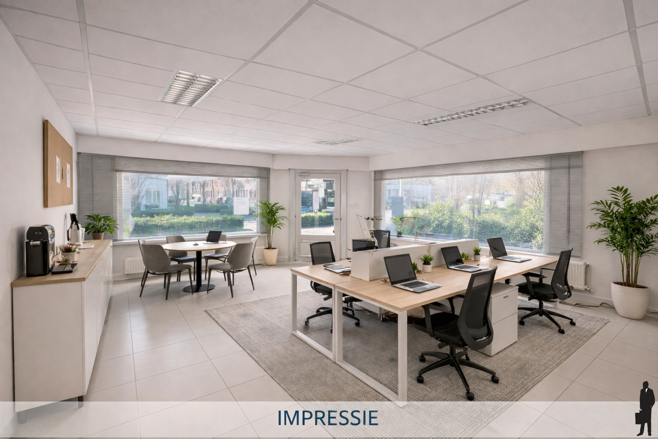 Commercieel handelspand op een centrale ligging, vlakbij het centrum van Brasschaat. - foto 2