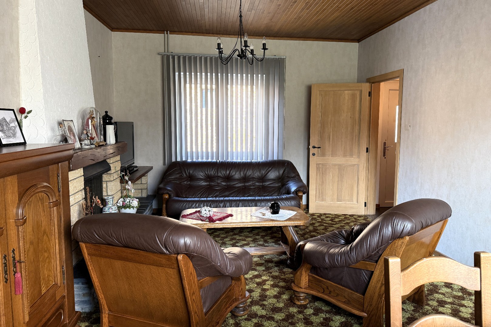 Vivre tranquillement en face du château de Veulen, avec un magnifique jardin/terrain constructible privé. - photo 5