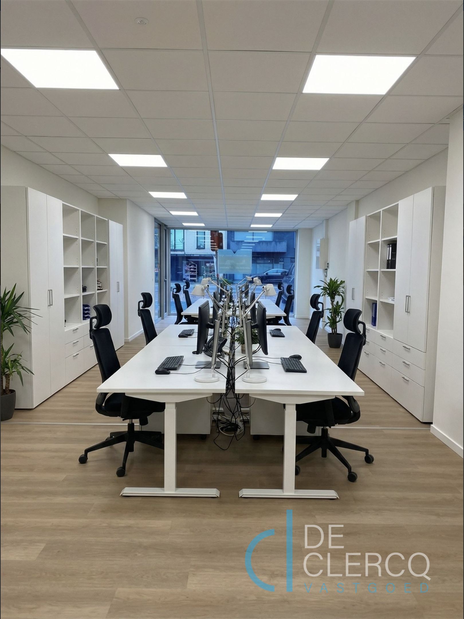 Nieuw, ruim kantoor met parking te huur centrum Lochristi! - foto 3