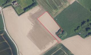 Perceel akkerland te koop van 33 are 64 caVrij van pacht...