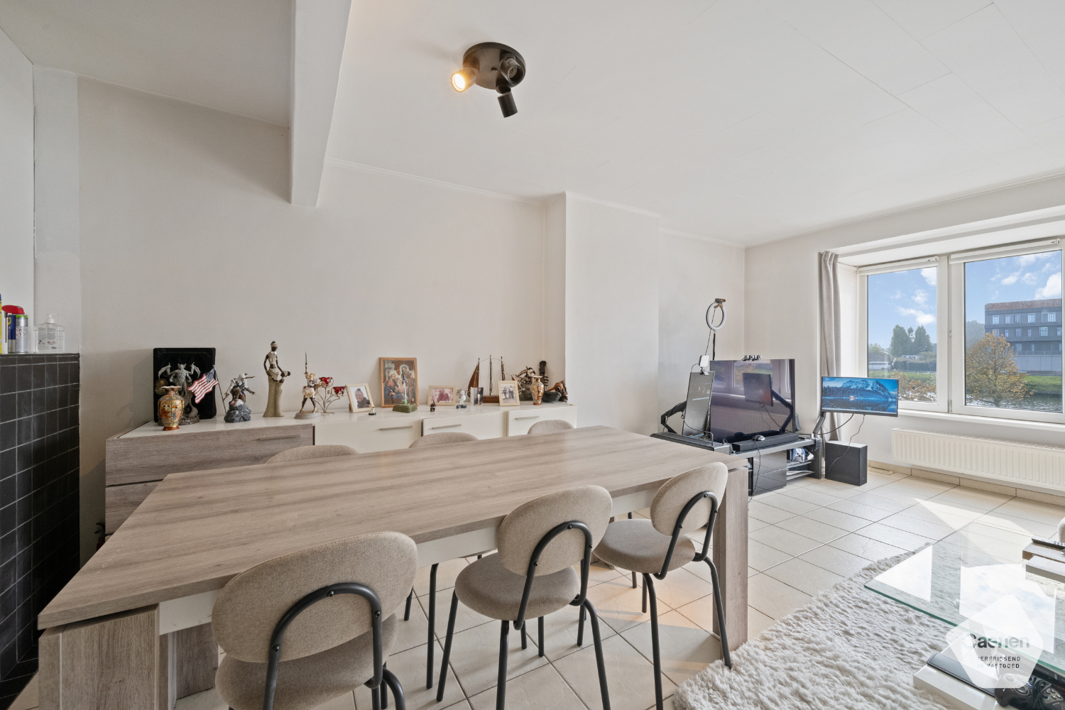 Bel-étage woning met zicht op de vaart - photo 2