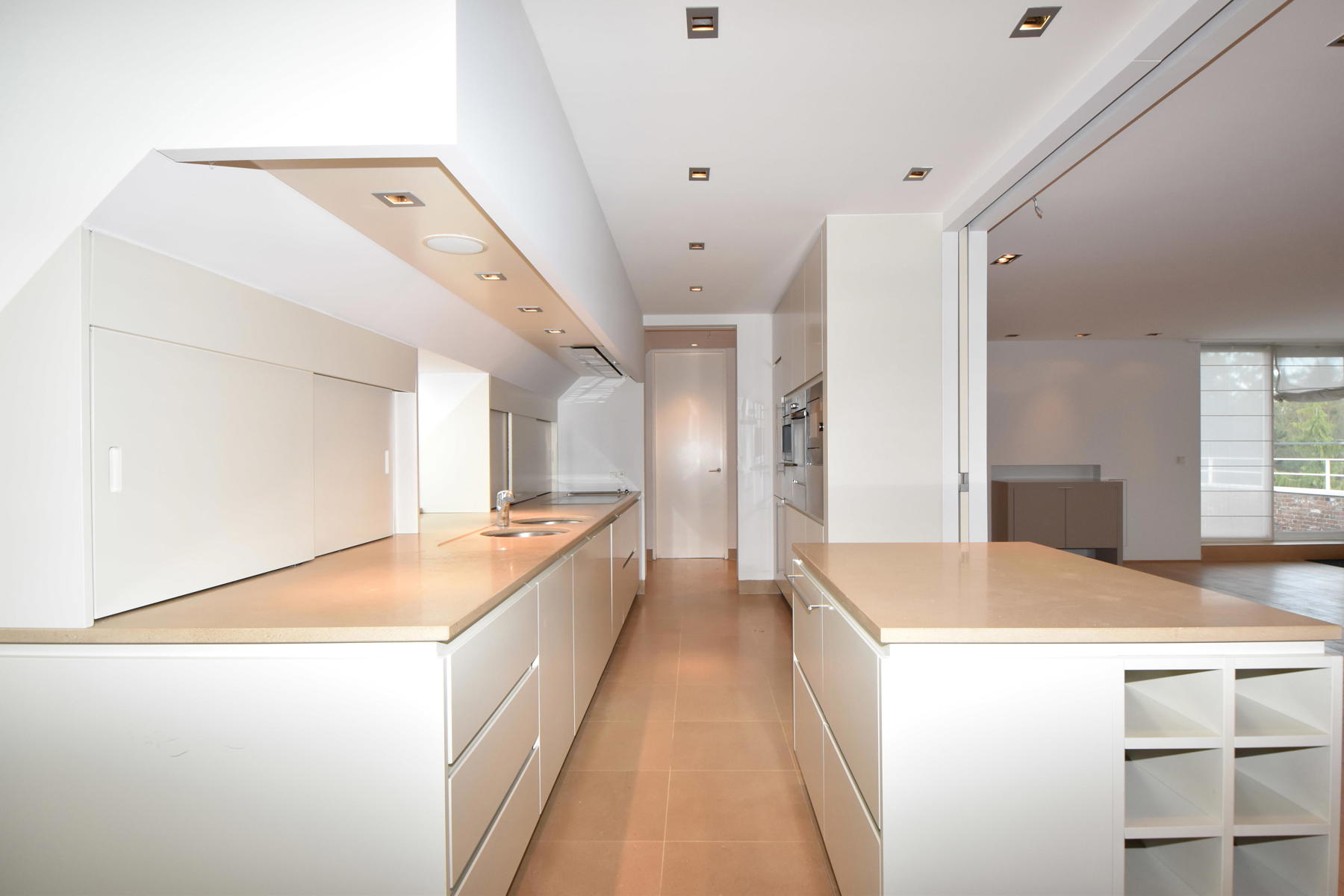 Prachtige triplex, luxueus afgewerkt - met dubbele garage - foto 3