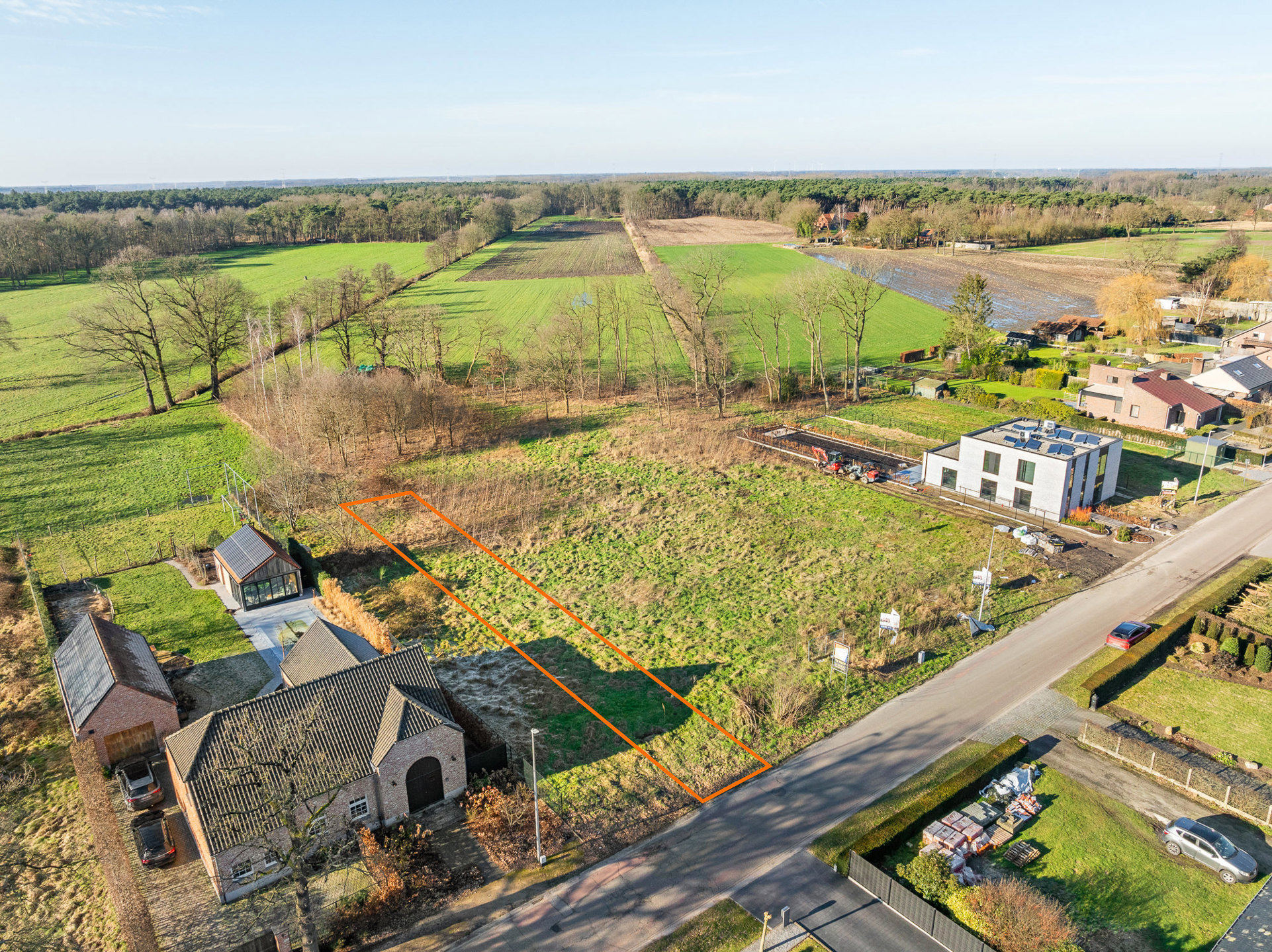 Bouwgrond (halfopen) van 450m² te Leopoldsburg! - foto 1