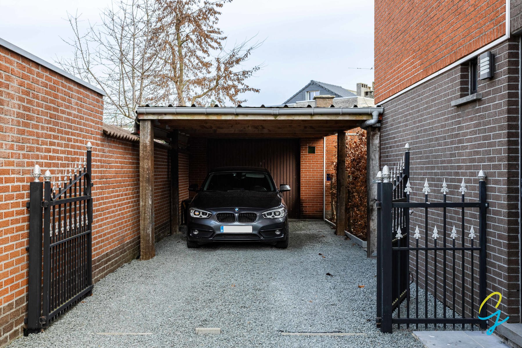 TE KOOP IN BERLARE: Charmante halfopen bebouwing met garage in Berlare - foto 4