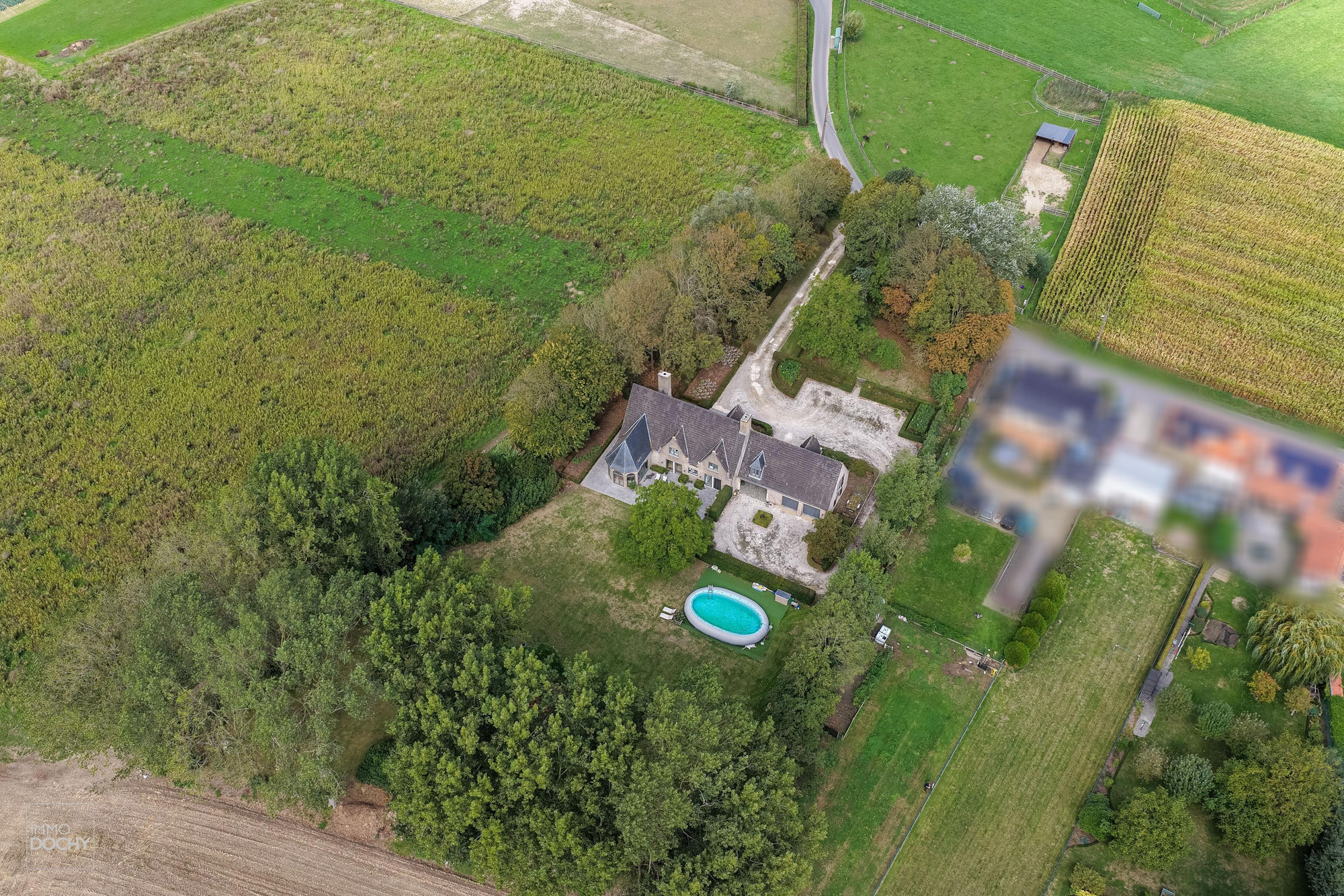 Rustig gelegen ruim landhuis op 6.402m² - foto 3
