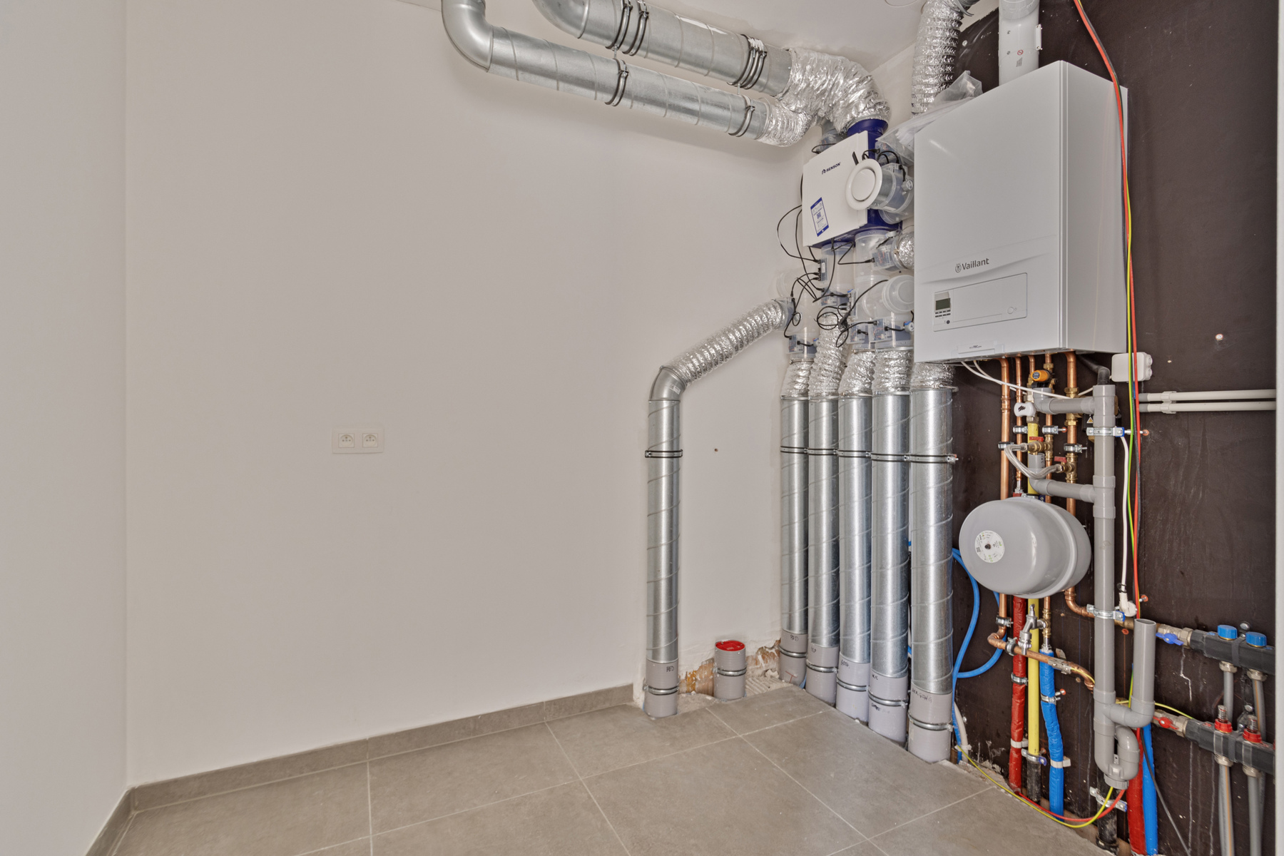 Landelijk gelegen nieuwbouwwoning met 3 slaapkamers - foto 5