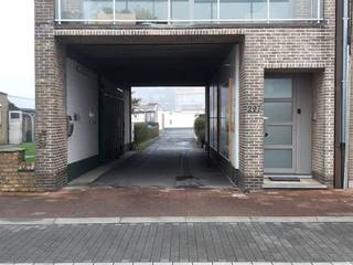 Garage te koop met makkelijke toegang.Oppervlakte: 19m²Onlangs vernieuwde poort.Garage nr 21...