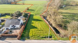 HASSELT (Spalbeek) - Mooi perceel bouwgrond voor open bebouwing met achterliggend weiland op +/- 2ha50a Deze mooie bouwgrond bevindt zich aan...