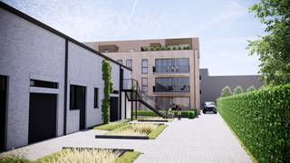 <p><strong>Alta Vista – Tijdloze luxe met groen uitzicht in het hart van Turnhout</strong></p>
<p>Welkom bij <strong>Alta Vista</strong>, een exclusief nieuwbouwproject in de <strong>Korte Gasthuisstraat 83-85-87</strong>, waar hedendaagse architectuur, rust en comfort samenkomen in het bruisende centrum van Turnhout.<br />Dit <strong>kleinschalige en elegante gebouw</strong> omvat slechts <strong>9 hoogwaardige appartementen</strong>, wat garant staat voor privacy en een verfijnde woonbeleving. De <strong>tijdloos moderne architectuur</strong> werd ontworpen met oog voor detail, optimale lichtinval en duurzame kwaliteit.</p>
<p>Alta Vista biedt een gevarieerd aanbod van <strong>appartementen met 1, 2 of 3 slaapkamers</strong>, perfect afgestemd op wie op zoek is naar luxueus en comfortabel wonen. Elk appartement wordt <strong>volledig afgewerkt volgens het lastenboek</strong>, zodat je zonder zorgen kan intrekken.</p>
<p>Een absolute troef is de <strong>achterzijde van het gebouw</strong>, waar de appartementen uitkijken op een <strong>mooi groen parkje</strong>. Dankzij deze ligging geniet je van een <strong>open zicht zonder inkijk</strong>, wat zorgt voor een gevoel van rust en privacy — een zeldzaamheid in het stadscentrum. De <strong>ruime, zongeoriënteerde terrassen</strong> vormen de ideale plek om in alle discretie te ontspannen en te genieten van het groen.</p>
<p>Extra comfort wordt geboden door <strong>bovengrondse garages</strong>, een waardevolle meerwaarde in deze centrale ligging. Bovendien is <strong>6% btw mogelijk onder voorwaarden</strong>, wat dit project ook financieel bijzonder aantrekkelijk maakt.</p>
<p><strong>Alta Vista</strong> combineert luxe, groen en privacy met een absolute toplocatie op wandelafstand van winkels, horeca, cultuur en openbaar vervoer.</p>
<p><em>Aankoop onder 6% BTW mogelijk voor zowel particuliere bewoning alsook voor investeerders/verhuurders.<br />Alta Vista – waar ruimte, rust en verfijning samenkomen.</em></p>