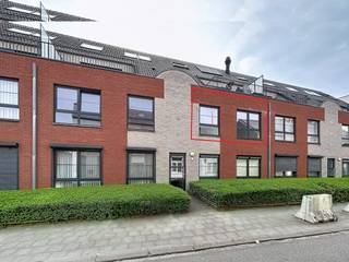 Appartement spacieux dans un immeuble récent (2009) à la frontière entre Haren et Diegem (Machelen). Idéalement situé à quelques pas des...