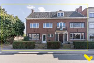 Exclusieve woning met een oppervlakte van 320m² en 6 slaapkamers.<br /><br />Troeven:<br />- ruime leefruimte <br />- prachtig uitzicht met ruime zuid gerichte tuin<br />- riante inkomhal<br />- praktijkdeel voorheen tandartspraktijk<br />- commerciële ligging<br />- vrije beroepen<br />- zolderverdiep met vaste trap<br />- ruime kelder van 70m²<br />- geen renovatieverplichting<br /><br />Heeft u interesse in een bezichtiging? Contacteer ons via het nummer 014 58 02 08.