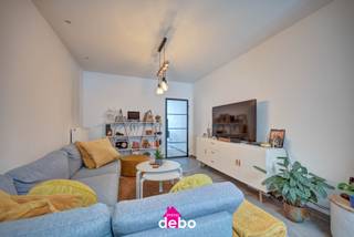 Instapklare woning met tuin in KortrijkDeze gezellige woning in Kortrijk combineert een praktische indeling met hedendaags comfort. Dankzij de 9...