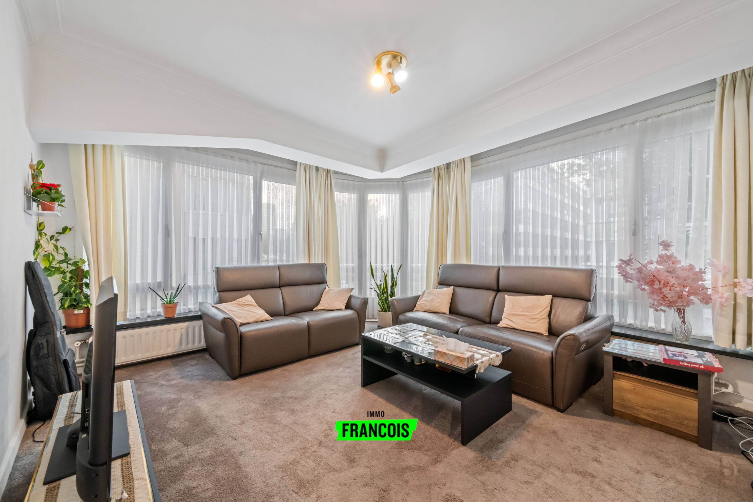 Hoekappartement (70m²) te koop nabij het Leopoldpark van Oostende. - foto 2