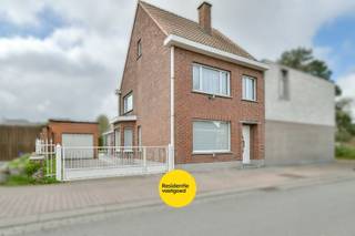 Welkom in de Wankaardelaan 5, een goed onderhouden woning met prachtige en zonnige tuin in het centrum van Staden. Dankzij de centrale...