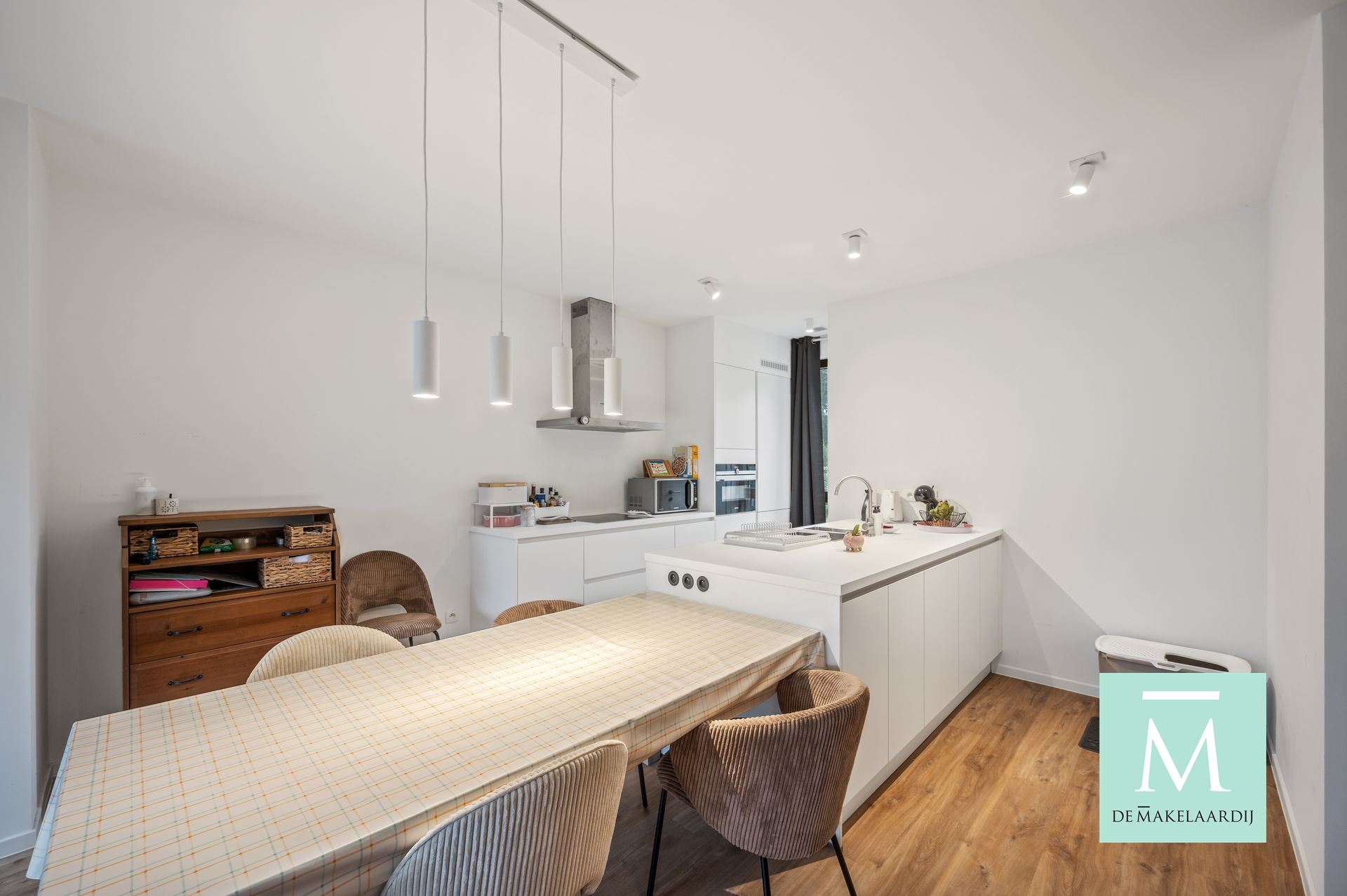 Stijlvol wonen in het groen met een prachtige zuidwestgerichte tuin! - foto 4