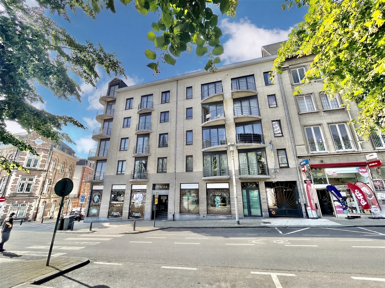 Binnenstaanplaats nr. 18 op -1 n res. Sablon! - foto 4