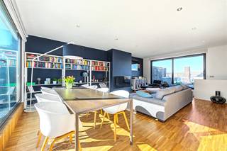 Beautiful 4-bedroom duplex in Brussels' vibrant canal zoneDiscover this exceptionally spacious and bright duplex apartment, ideally located in the vibrant and rapidly emerging canal zone of Brussels. The neighborhood combines a dynamic urban atmosphere with excellent accessibility thanks to very well-developed public transport.The apartment is spread over two floors and offers a thoughtful layout with plenty of space and comfort.On the second floor there are four full bedrooms and two bathrooms, perfect for a family or for those who want extra space for an office or hobby room.The second floor is the heart of the home with a spacious and light-filled living space and a fully equipped kitchen. From this floor you have access to two large terraces, allowing you to enjoy the sun at any time of the day. Thanks to its convenient location and limited views, you will also enjoy a quiet and private living environment here.Additional assets of this apartment are the basement storage. The two car parking places, included in the price, are a very valuable asset in this neighborhood.In short, a spacious and comfortable duplex in an excellent location in Brussels, ideal for those who want to combine city life with tranquility, light and space.Interested? Contact us for more information or a visit.