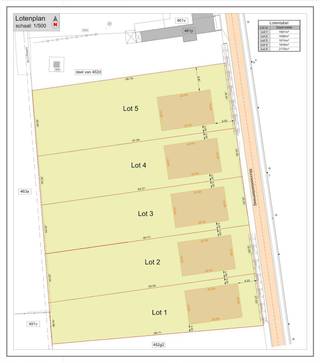 Strategically located along the Moorseelsesteenweg on the Vossemolen in Rumbeke, between house numbers 136 and 152 and near Beitem, is this subdivision with 5 spacious plots of land. The location combines easy accessibility via the N36 and E403 with the immediate vicinity of AZ Delta, Bergmolenbos, Sterrebos and the center of Rumbeke.LOT 2 is a plot of 1,698 m², suitable for the construction of an open building. With a street width of 20 meters and a depth of approximately 85 meters, this plot offers a spacious construction area of 14 meters wide and 22 meters deep. The west-facing garden enjoys afternoon and evening sun and borders the back of an agricultural zone with a permanent open view.According to regulations, up to 40% ancillary activities linked to living are possible, ideal for the office, practice, liberal profession or services. Thanks to its location, you can enjoy optimal visibility and accessibility.In addition, the following lots are available in this subdivision: Lot 1:1,661 m² | Lot 2:1,698 m² | Lot 3:1,674 m² | Lot 4:1,649 m² | Lot 5:2,176 m².A unique opportunity to build in a spacious and future-oriented way at a strategic location. You will soon be living here easily accessible and with a permanently open feeling thanks to the unobstructed rear view.