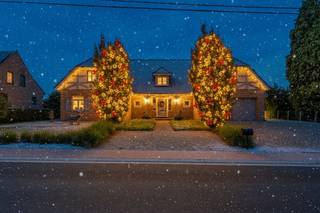 Oerdegelijke, stijlvolle villa gebouwd in 2005 met de allerbeste materialen.Woning en tuin zijn steeds perfect onderhouden. De woning staat garant...