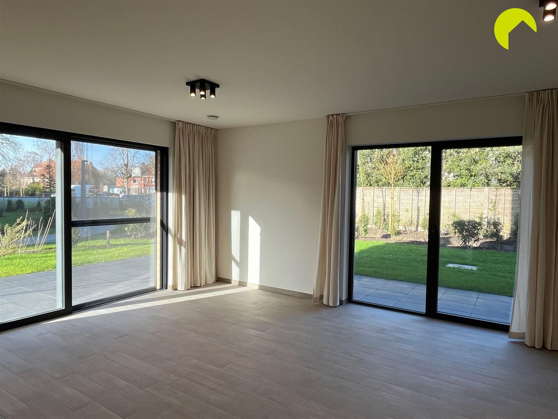 Appartement rez-de-chaussée - photo 4