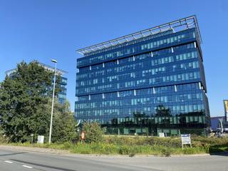 Deze energiezuinige kantoren te huur liggen bij de R4, op de grens van Gent en Merelbeke. De Blue Towers zijn dankzij deze ligging zeer...