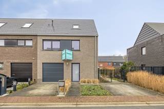 House for sale in Asse