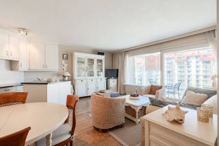 Ruim appartement met 1 slaapkamer te koop te Nieuwpoort, Franslaan 172. Het appartement bevindt zich op de zesde verdieping van de goed...