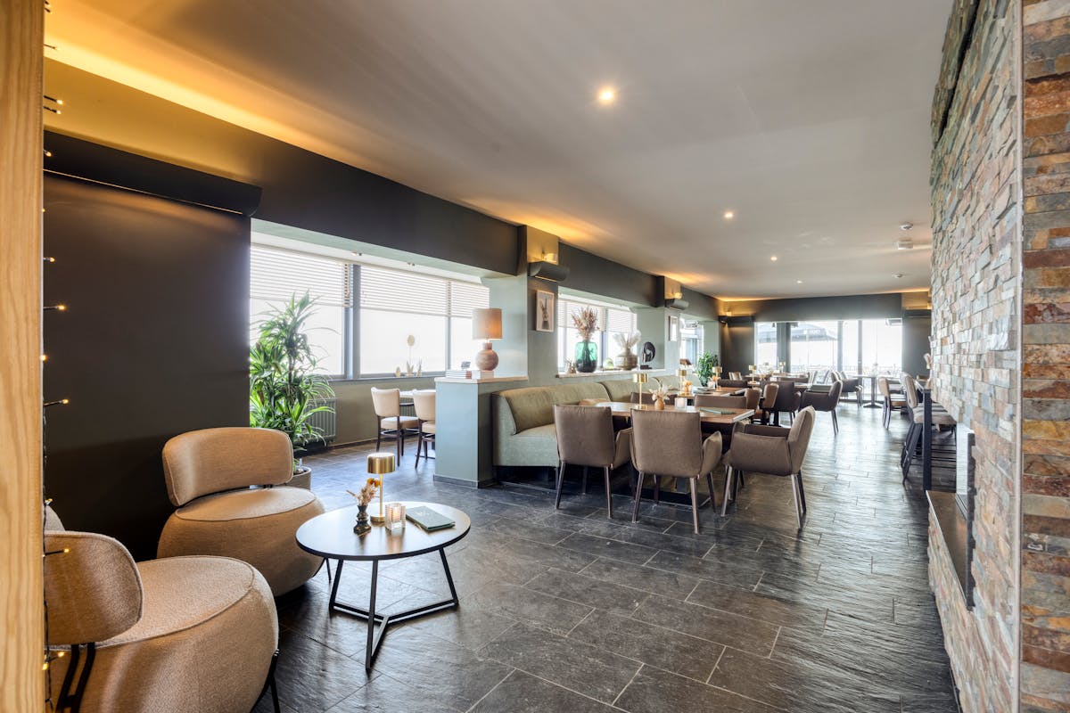 Instapklaar restaurant met ruim appartement op een uitzonderlijk domein nabij het Drielandenpunt - foto 4