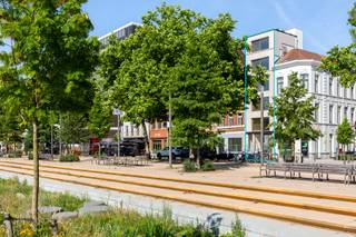 Boetiekhotel aan de voet van park Dok ZuidAan de begeerde Waalsekaai, recht tegenover het nieuwe Zuidpark en op een steenworp van het Museum voor...