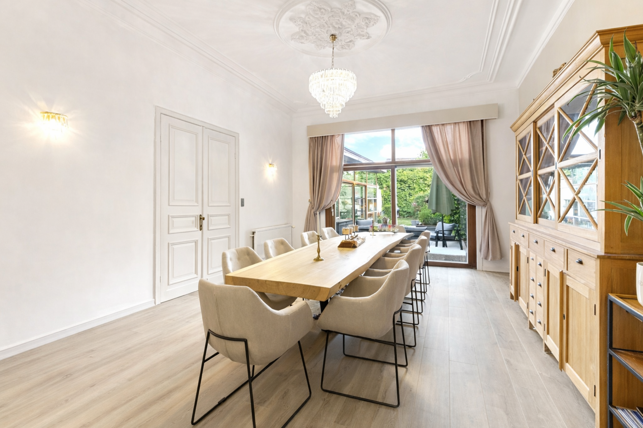 Charmante herenwoning met 5 slaapkamers en tuin in centrum - foto 3