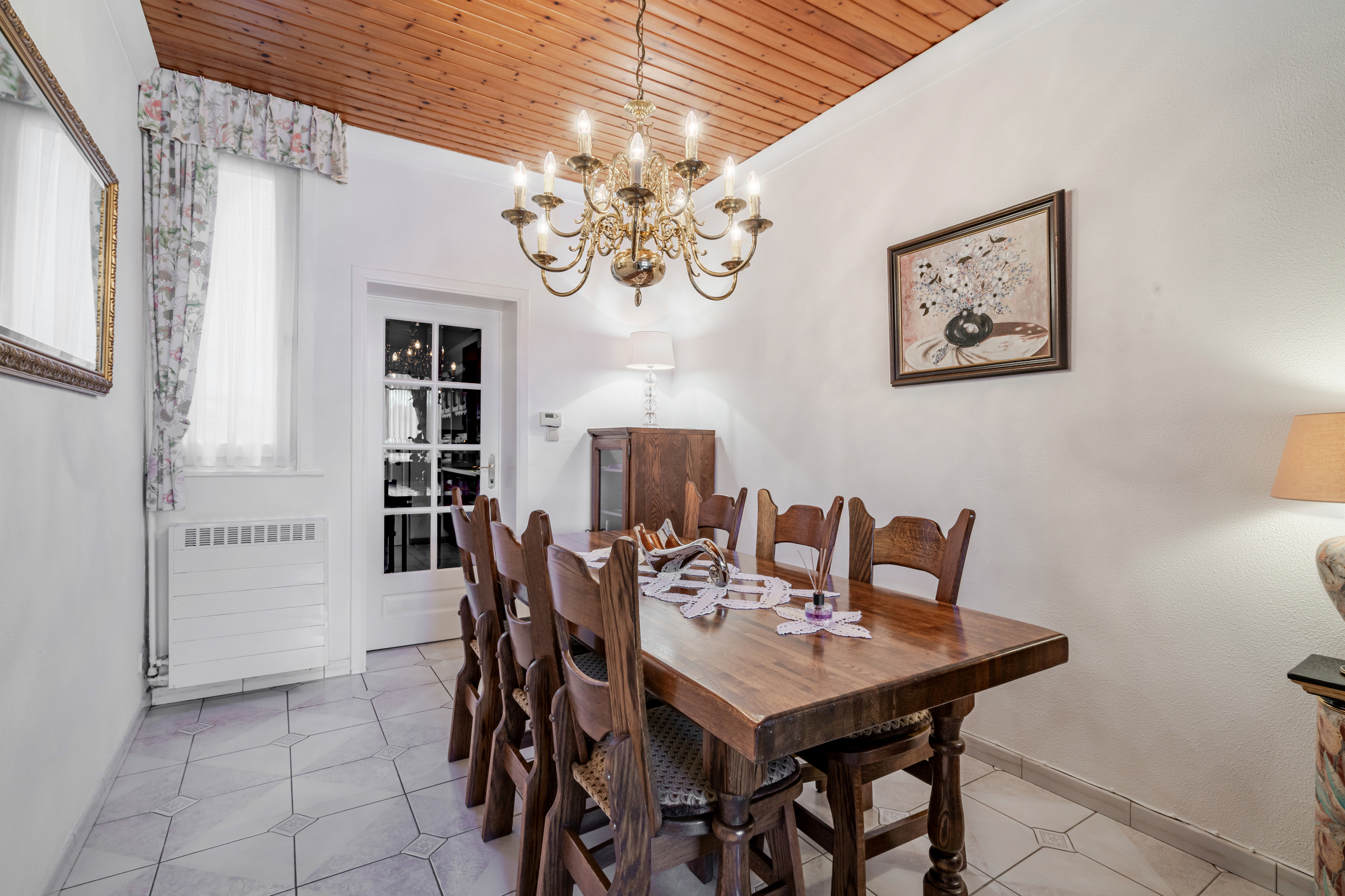 Gezinswoning met buitenkoer in centrum Vilvoorde - foto 4