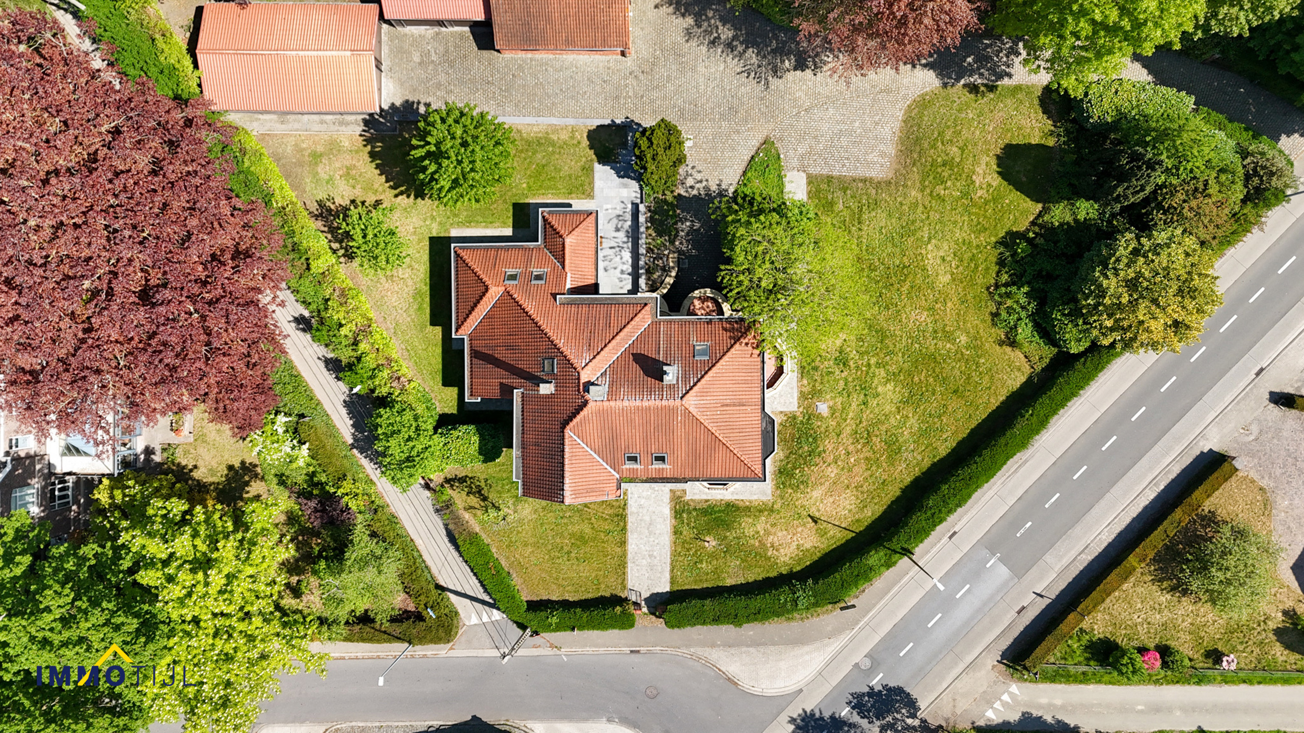 Unieke eigendom te Wieze, villa + 2 bouwgronden! - foto 1