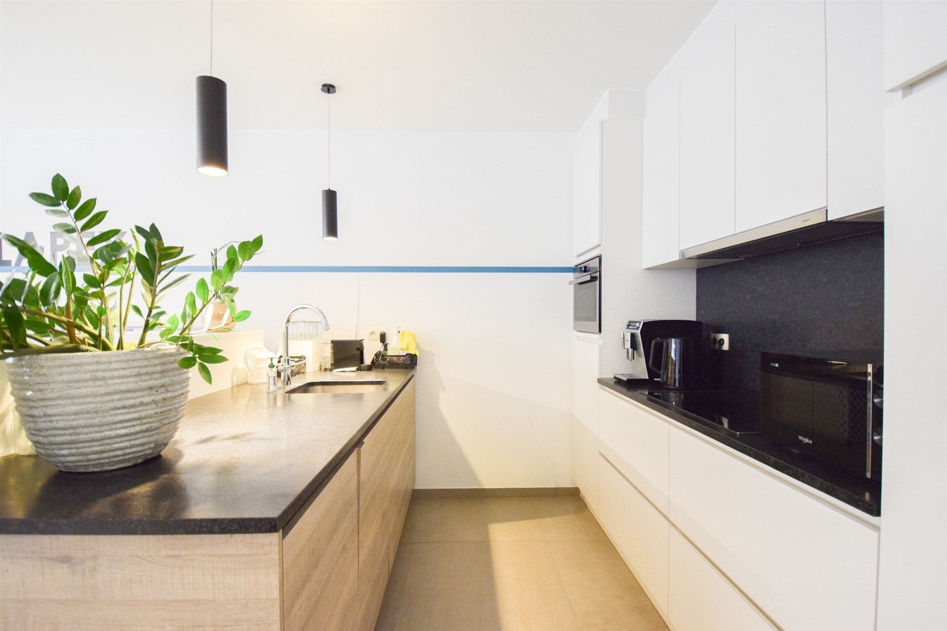 Gunstig gelegen commerciële handelsruimte in het centrum van Sint-Gillis-Waas - foto 5