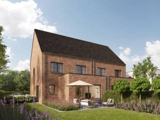 Op zoek naar een hedendaagse woning op een rustige, groene locatie met vlotte verbindingen? Ontdek dit nieuwbouwproject in Hoeilaart. Hier worden binnenkort vier halfopen en vier gesloten woningen gebouwd, gelegen aan een nieuw aan te leggen doodlopende straat — een veilige en kindvriendelijke omgeving waar rust en privacy centraal staan.<br />Elke woning in dit project wordt ontworpen met het oog op comfort, duurzaamheid en energiezuinigheid. Ze worden gebouwd volgens de strengste energienormen en standaard afgewerkt met een volledig ingerichte keuken, badkamer en toiletten, CV met warmtepomp, vloerverwarming op het gelijkvloers en in de badkamer, hoogwaardige isolatie, zonnepanelen en driedubbele beglazing. Bovendien wordt elke woning volledig op maat van de koper gerealiseerd: jij bepaalt zelf de bouwstijl, de indeling en de materialen.<br />De woningen bevinden zich in een aangename buurt, omgeven door groen en met het Zoniënwoud vlakbij. Tegelijk geniet je van een uitstekende bereikbaarheid en bevinden alle voorzieningen zich op korte afstand. Het openbaar vervoer is vlot bereikbaar dankzij een bushalte op wandelafstand en het station van Hoeilaart op slechts één kilometer. Wie zich met de wagen verplaatst, bereikt de Brusselse ring op slechts drie kilometer.