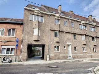 Duplex appartement gelegen op de tweede verdieping, nabij centrum Heverlee, op wandelafstand van het station.Het appartement bestaat uit een...