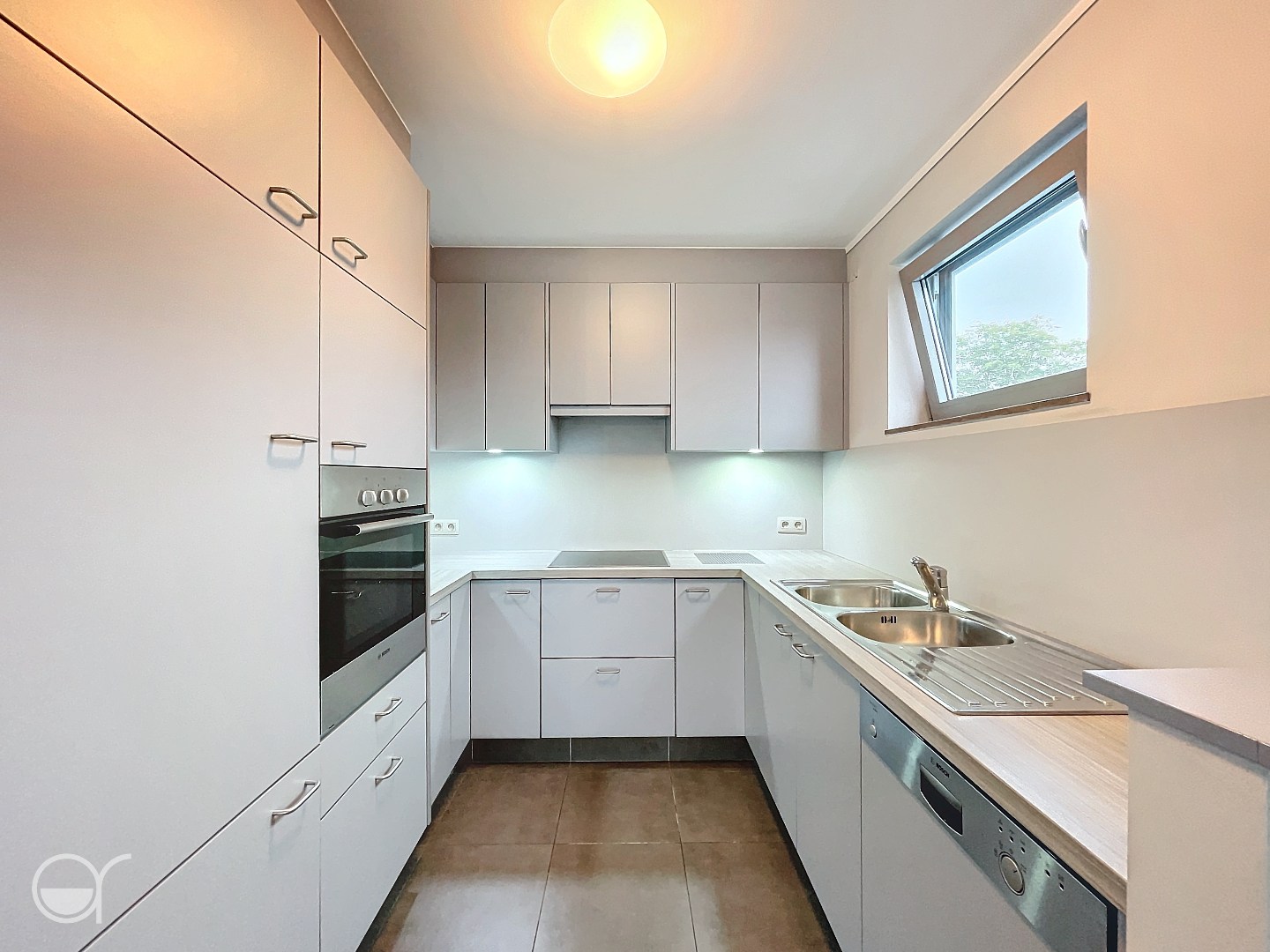 2 slaapkamer appartement in Sint-Amandsberg met staanplaats - foto 4