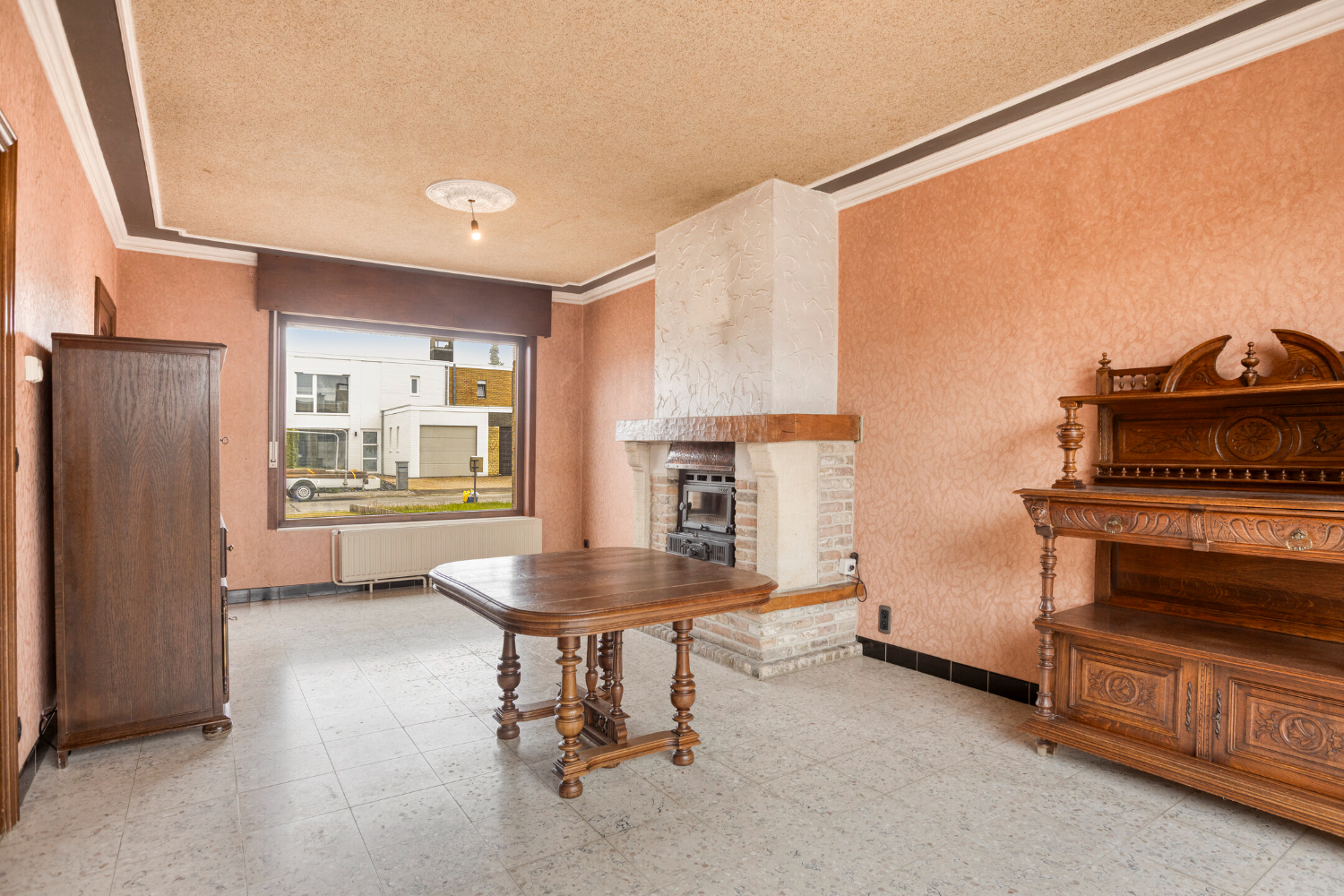 Halfopen woning met 3 slaapkamers en inpandige garage in Oostkamp - Perfect voor wie rust en ruimte zoekt. - foto 4