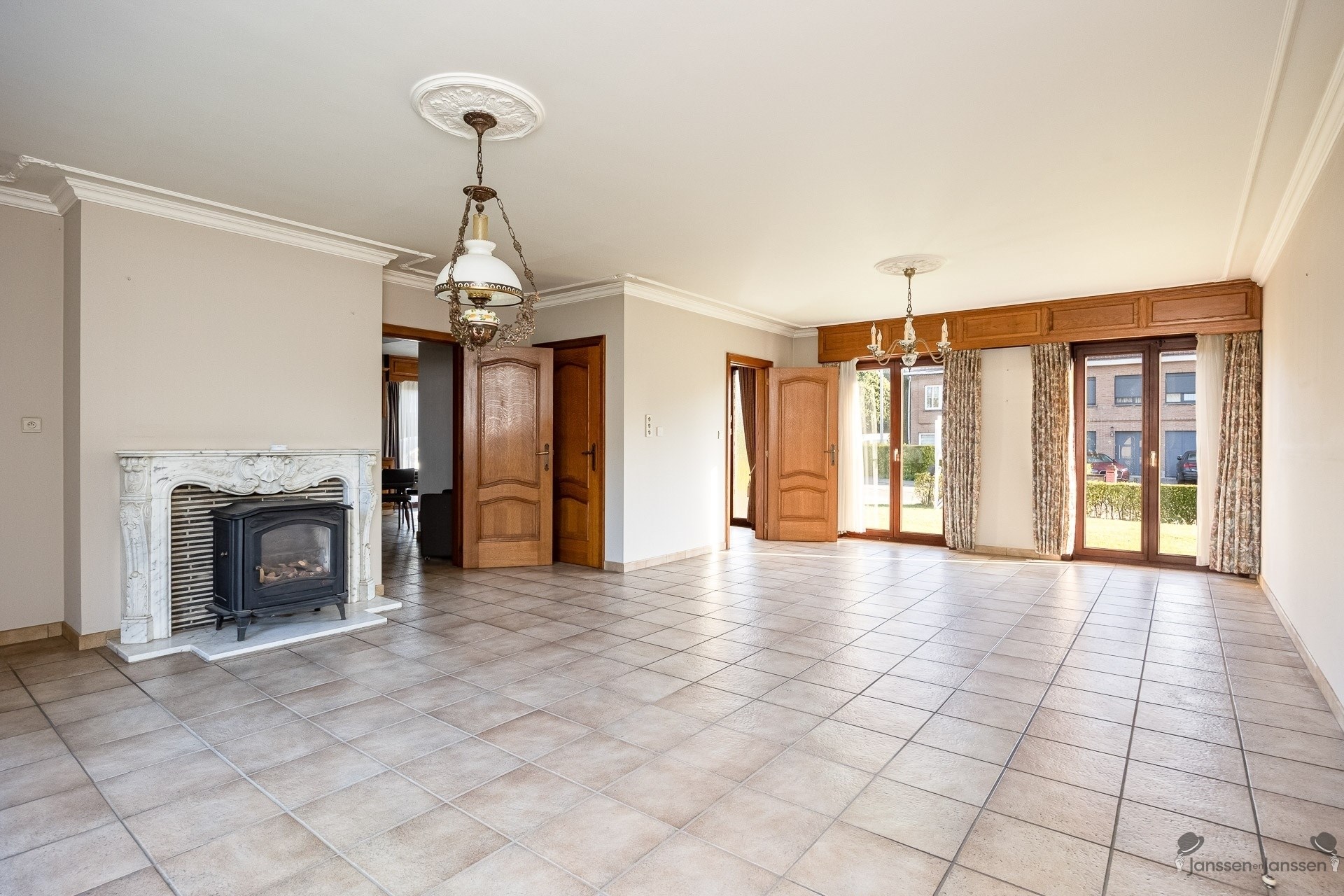 Rustig gelegen villa met uitgestrekte tuin - foto 4