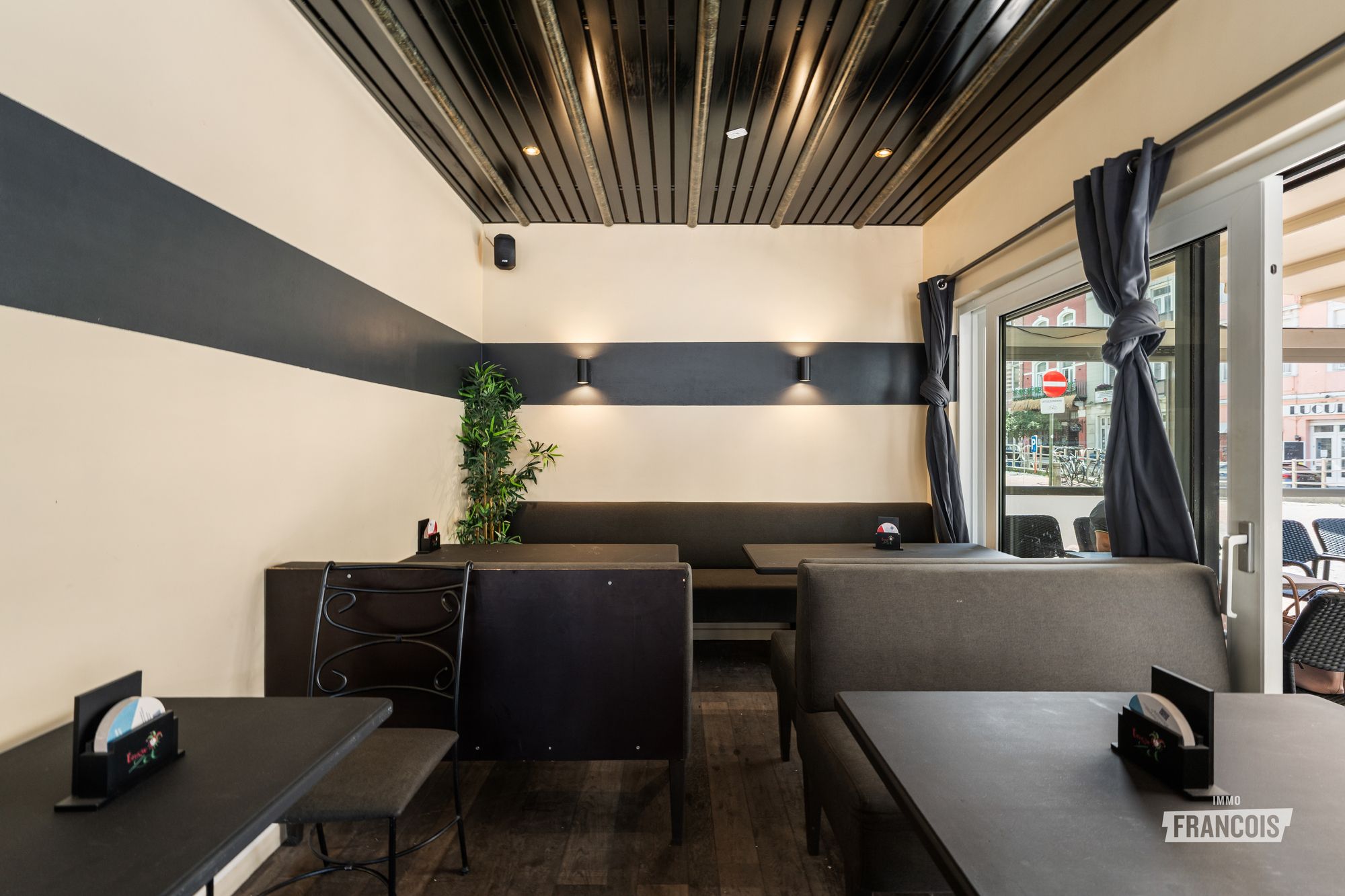 Handelsgelijkvloers met appartement op absolute toplocatie in Blankenberge - foto 4
