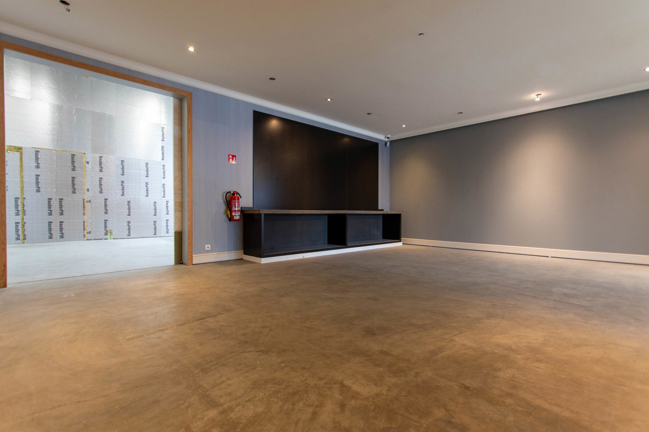 Commercial à louer à Essen - photo 4