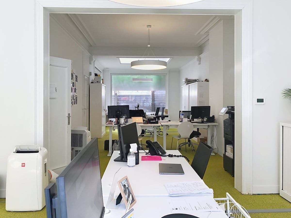 Bureaux ou locaux commerciaux prêts à emménager (130 m²) à louer dans la Rijselstraat - photo 4