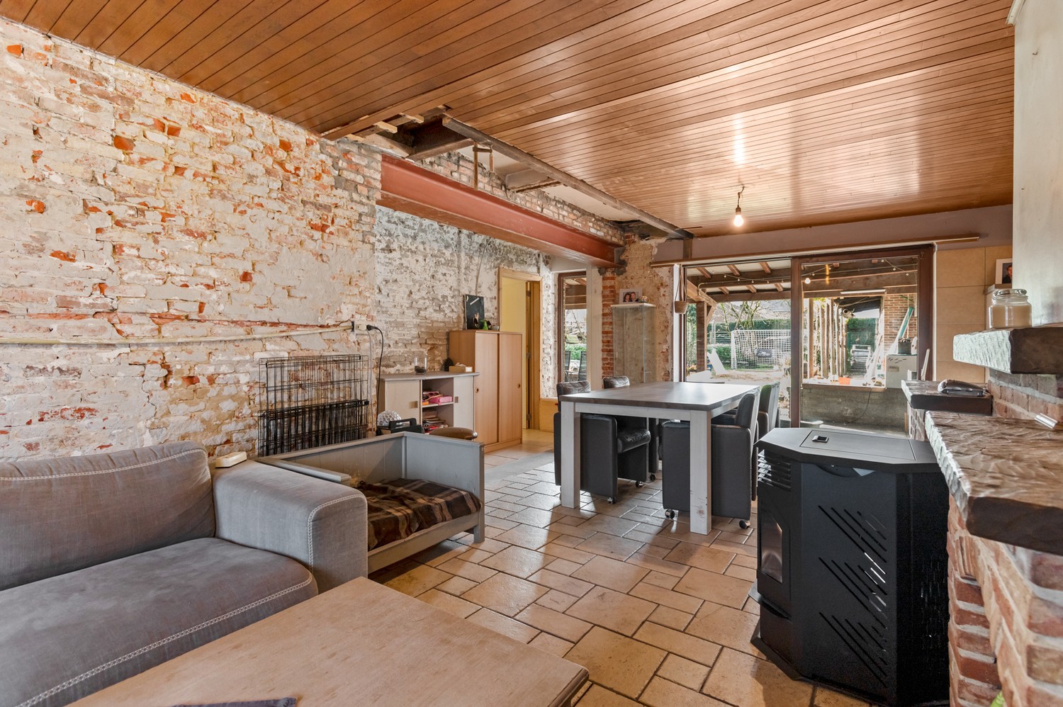 Verder af te werken woning met 4 slaapkamers te Malle! - foto 2