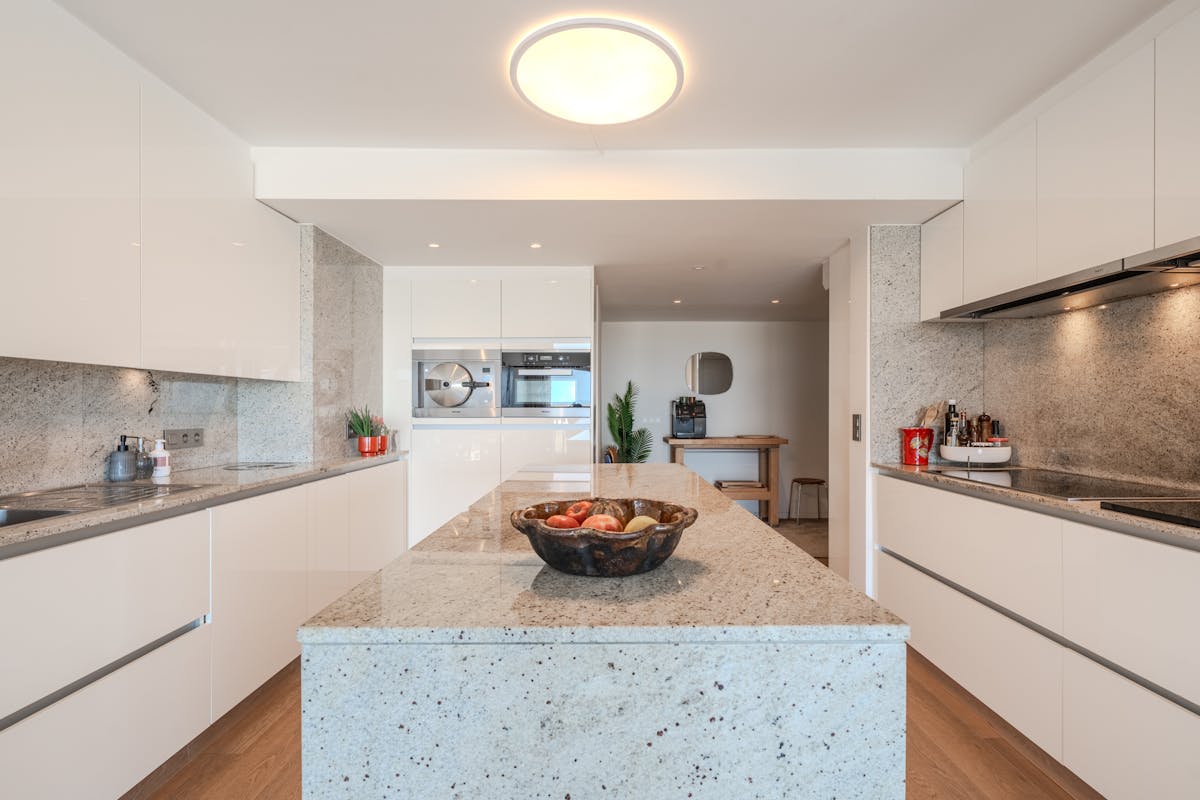 2 bedroom apartment for sale - photo 5