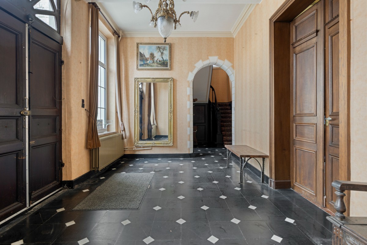 Statig herenhuis in het hart van Brakel - foto 2