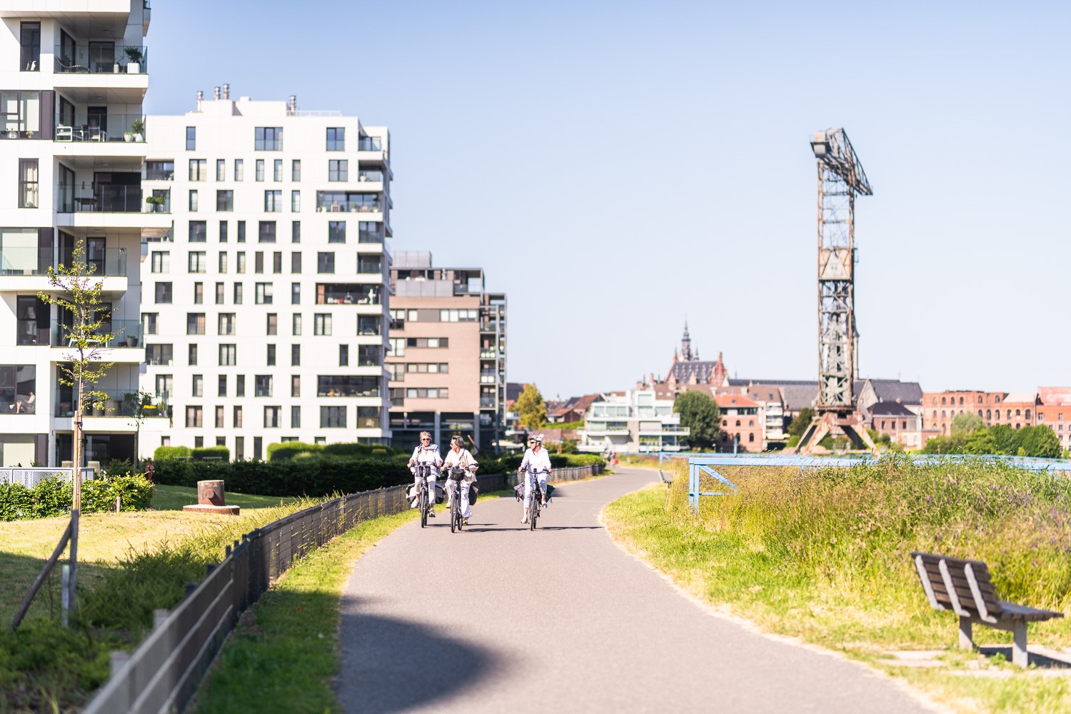 Stijlvol appartement op toplocatie, ideaal als kantoor of voor vrij beroep - foto 3