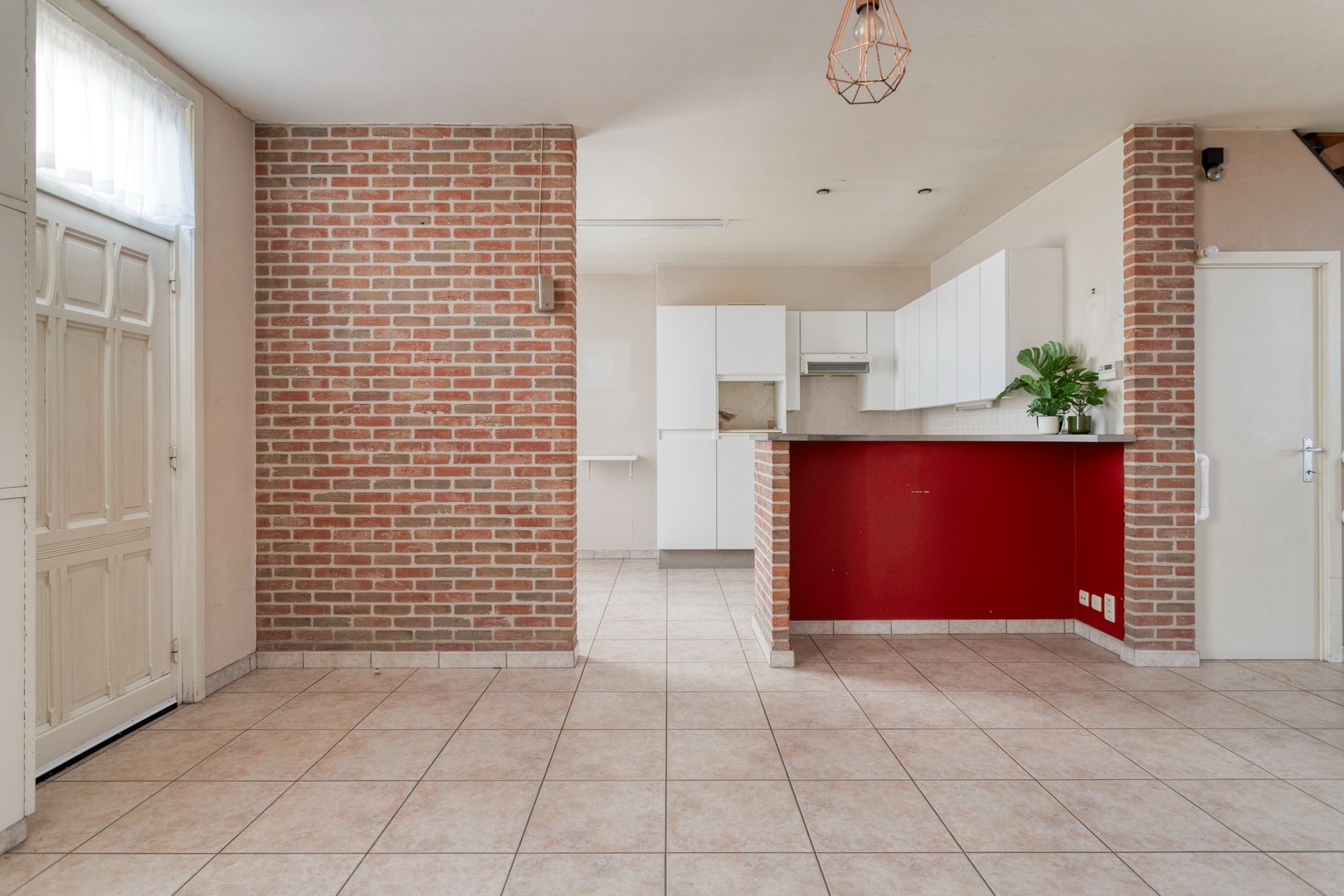 Gezellige tussenwoning met 3 slaapkamers in het centrum van Roeselare-Beveren - foto 5