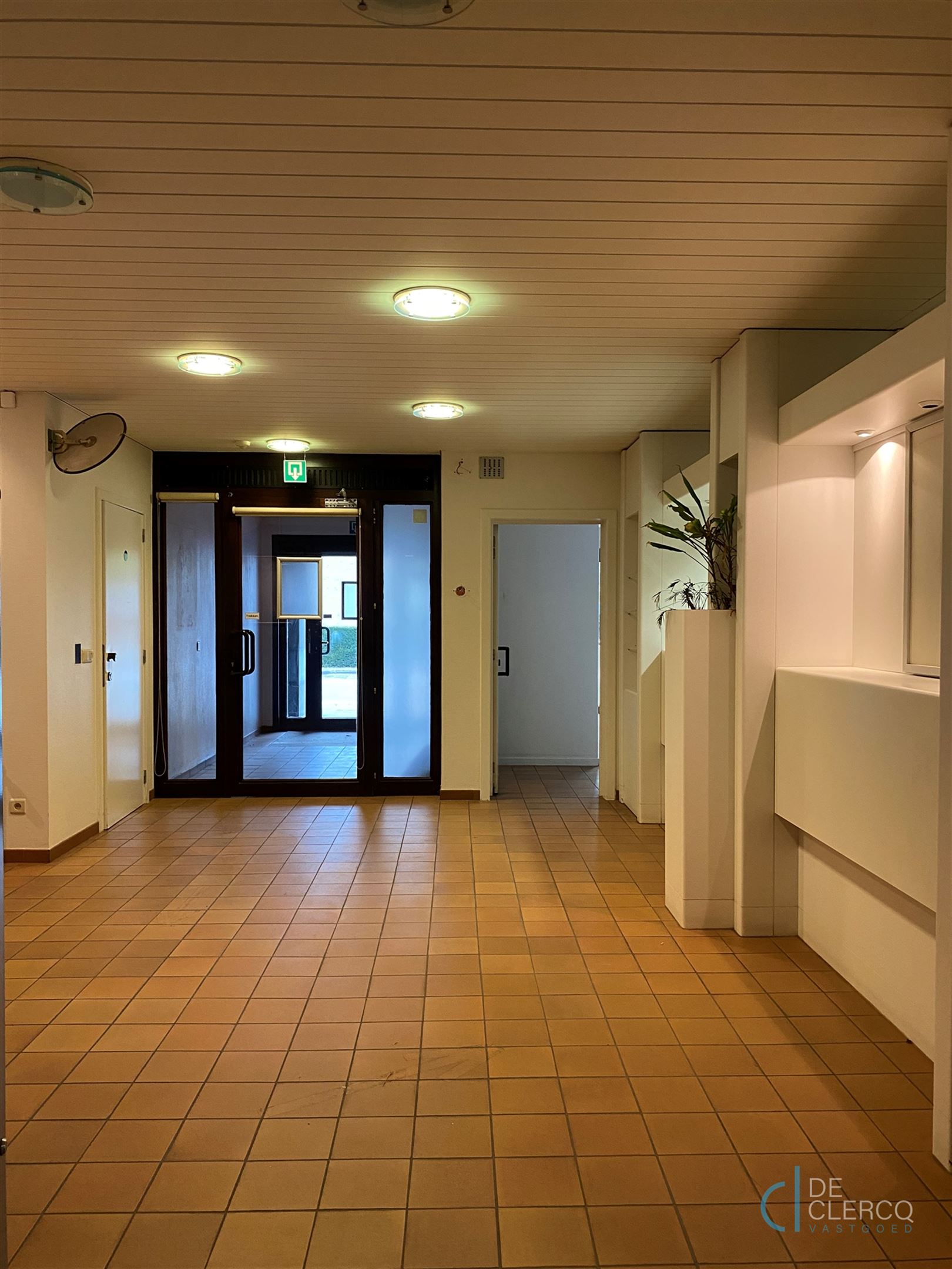 Commercial for rent in Lochristi - photo 5